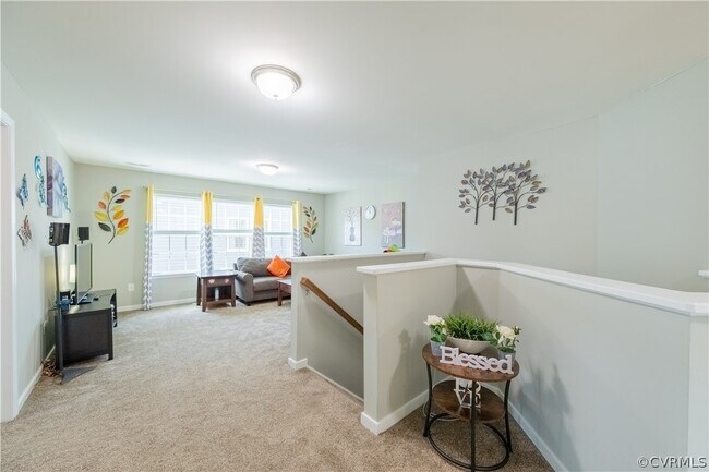 Building Photo - 9535 Thornecrest Dr