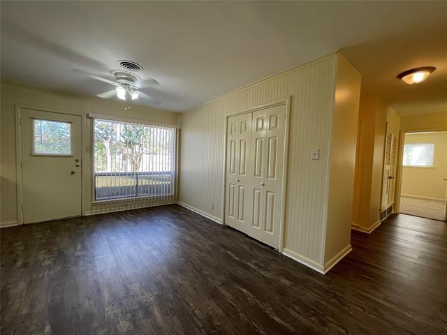 Building Photo - 4616 Fawn Dr