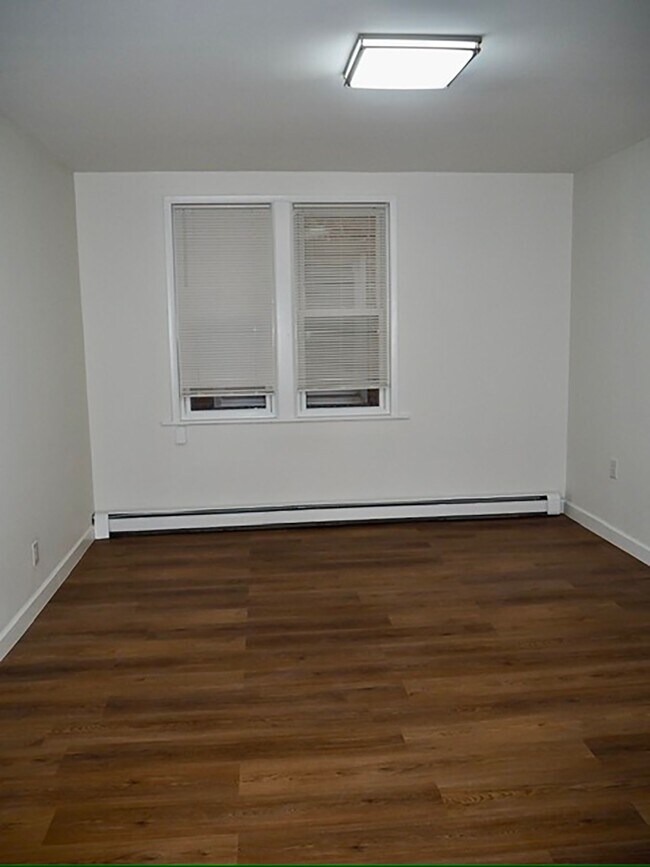 Building Photo - 410 Morningside Ave