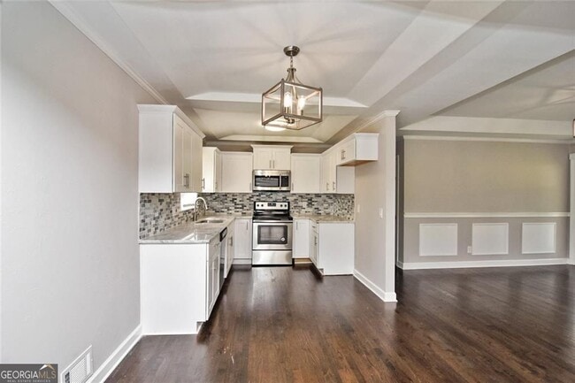 Building Photo - 86 Regency Way SE