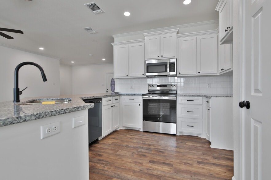 Building Photo - 6921 17th St