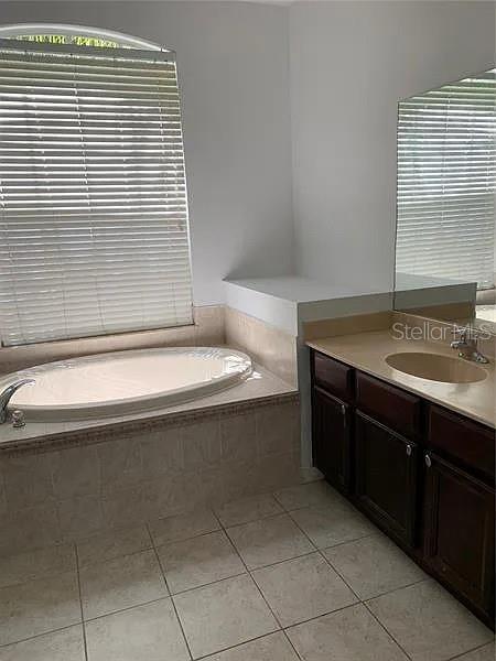 Building Photo - 1427 Emerald Hill Way