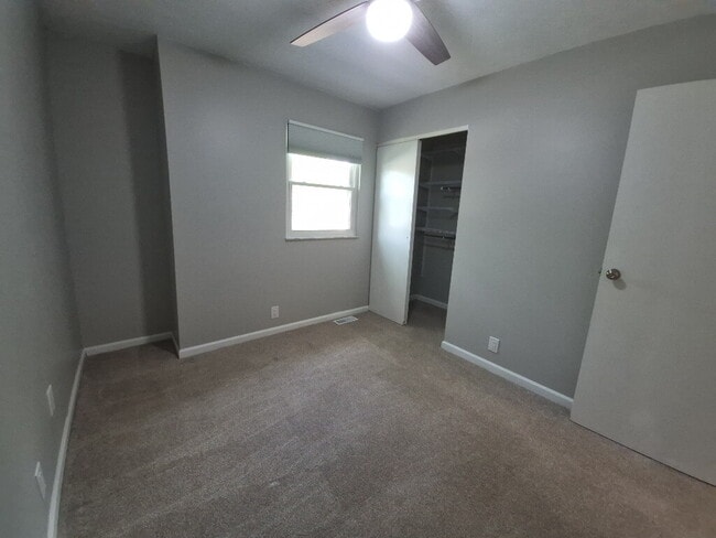 Building Photo - 8511 Coran Dr