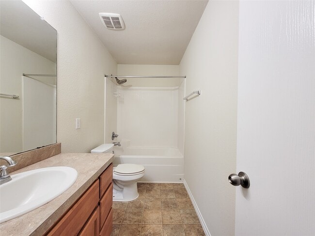 Building Photo - 828 Katydid Ct