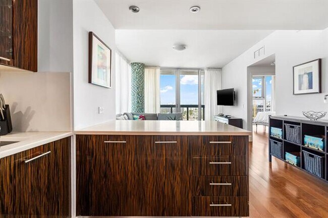 Building Photo - 6899 Collins Ave