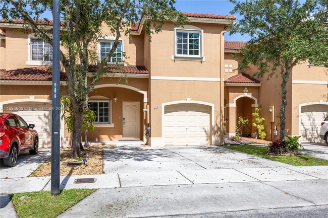 Building Photo - 942 SW 147th Ct