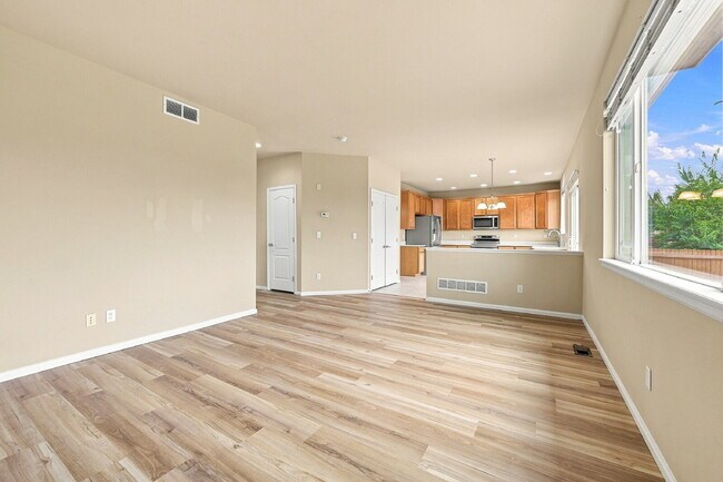 Building Photo - 15830 Abbeylara Ln