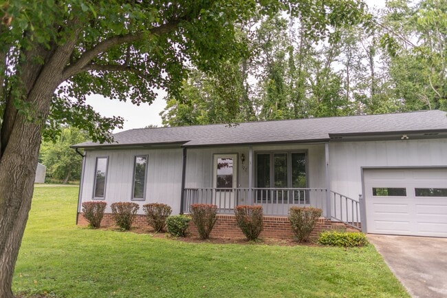 Primary Photo - 127 Stephens Dr