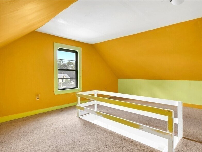 Building Photo - 16 Kilby St