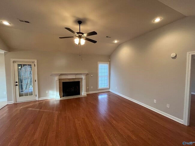 Building Photo - 117 Hubert Rd