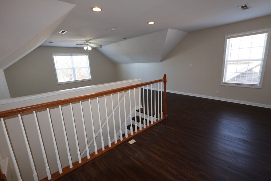 Loft - 999 Culverson Ct
