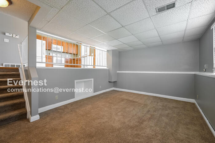 Building Photo - 3904 S Espana St