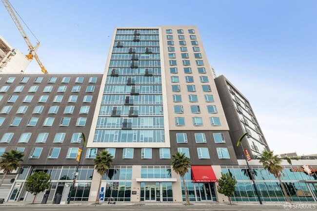 Building Photo - 1000 3rd St