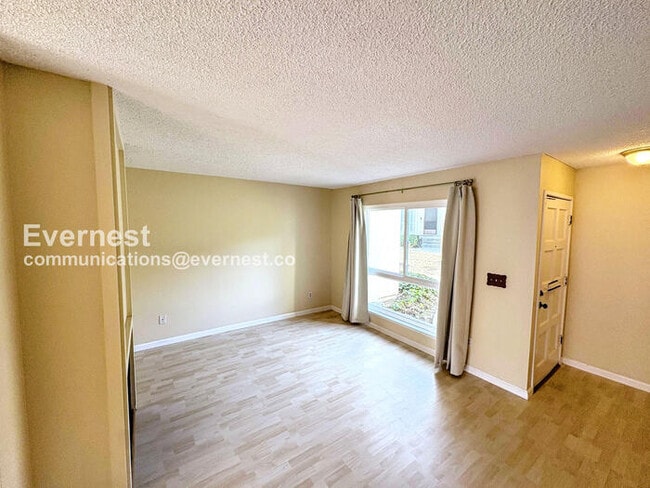 Building Photo - 1844 Tesoro Ct