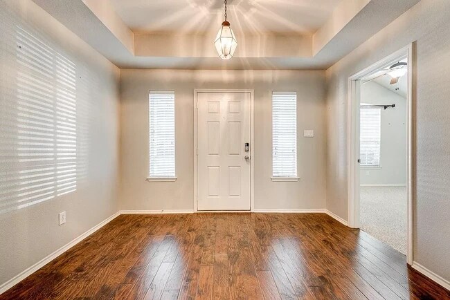 Building Photo - 4844 Grinstein Dr