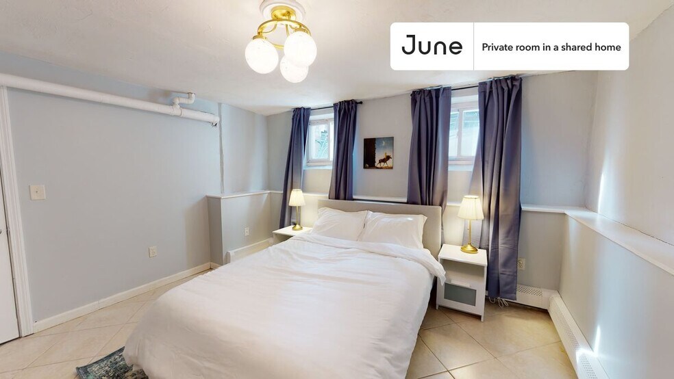 Building Photo - Room in Shared 6 bed/2 bath home