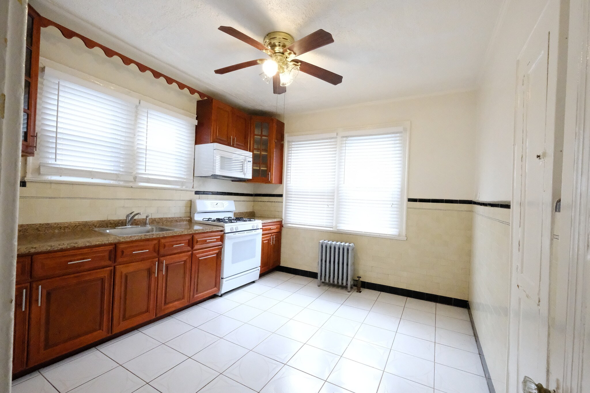 Building Photo - 90 Norman Rd