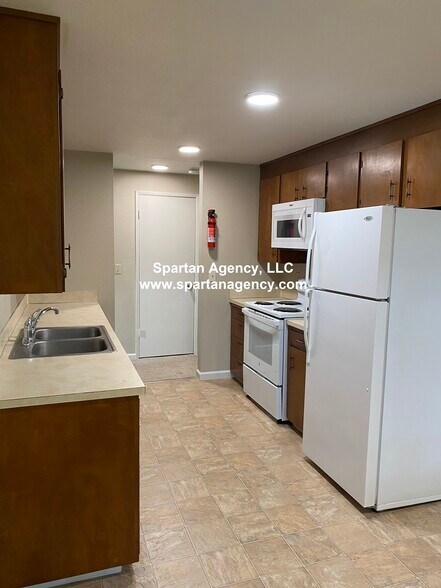 Building Photo - 4111 4th Street Pl SW