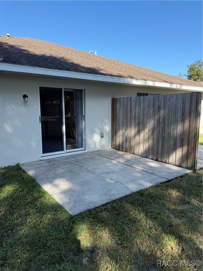 Building Photo - 1153 N Lion Cub Point