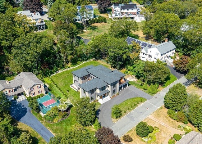 Building Photo - 20 Amberwood Dr