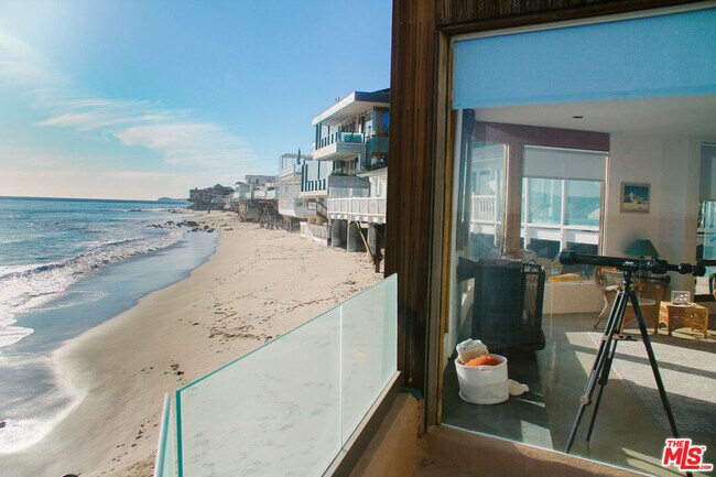 Building Photo - 24150 Malibu Rd