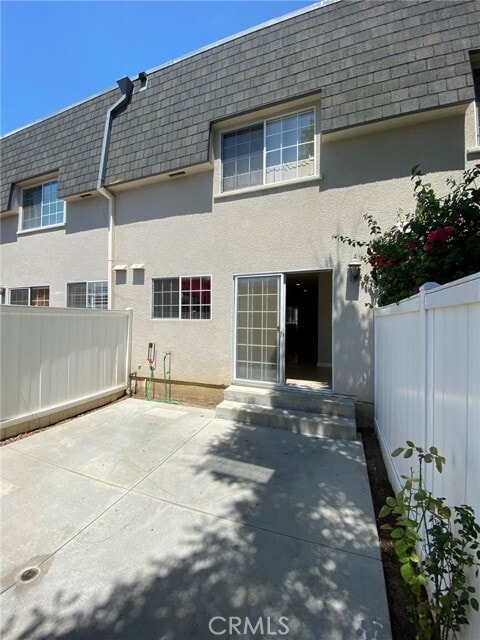 Building Photo - 19200 Haynes St