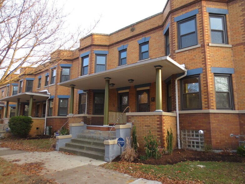 Building Photo - 1786 W 44th St