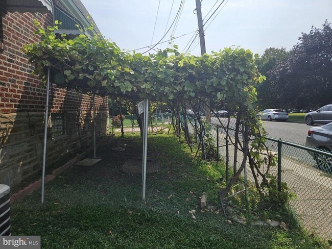 Building Photo - 7601 Leonard St