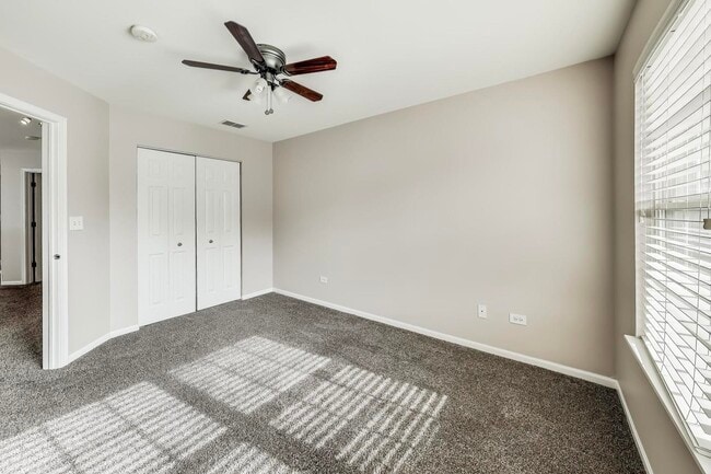 Building Photo - 1686 Buckingham Dr