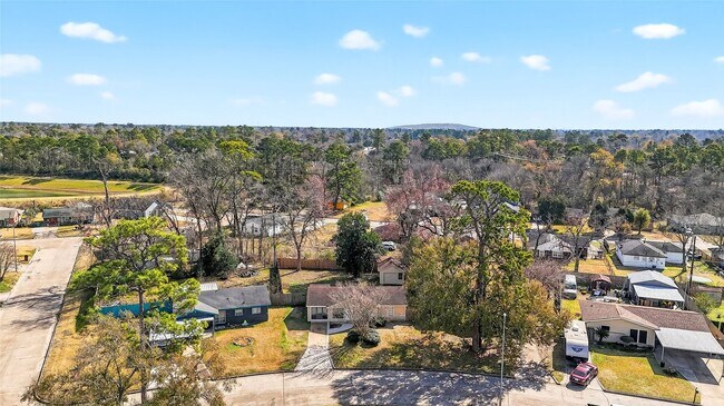 Building Photo - 7726 Claiborne St