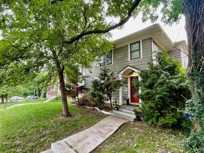 Building Photo - 3615 Wyoming St