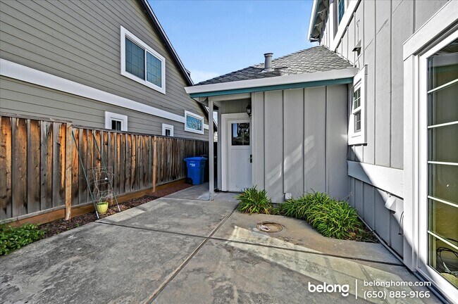 Building Photo - 511 Saint Thomas Ln