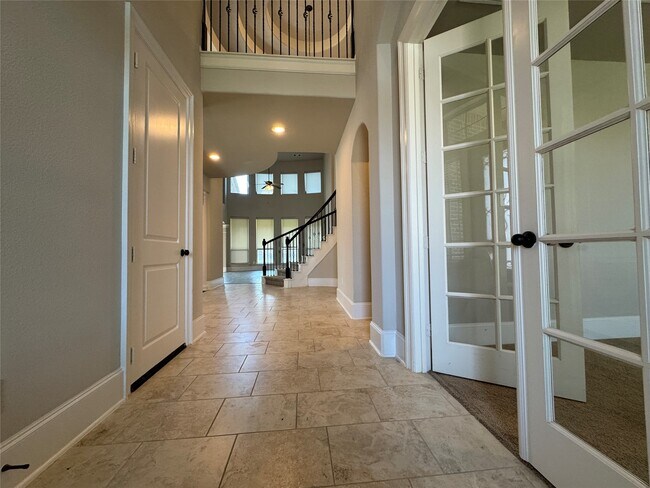 Building Photo - 30154 Southern Sky Dr