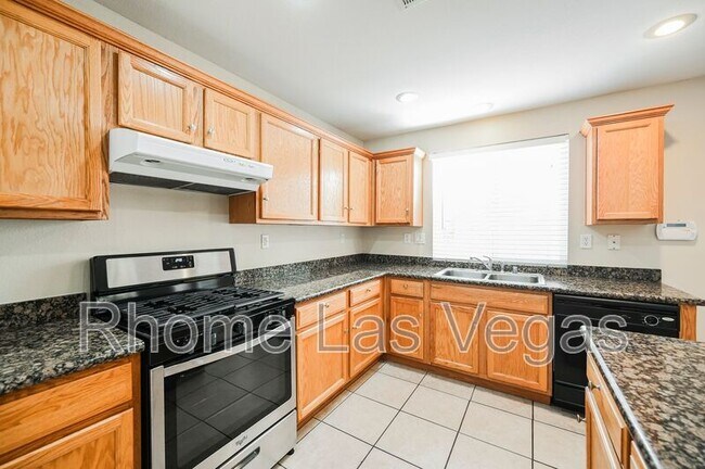 Building Photo - 4599 Deer Forest Ave