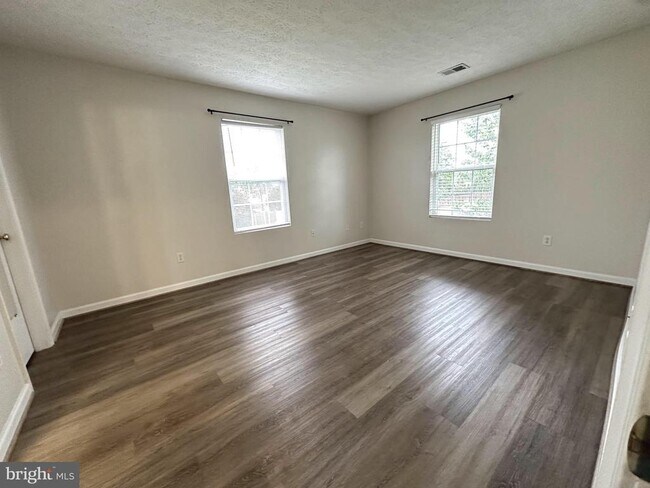 Building Photo - 121 Brookland Ct