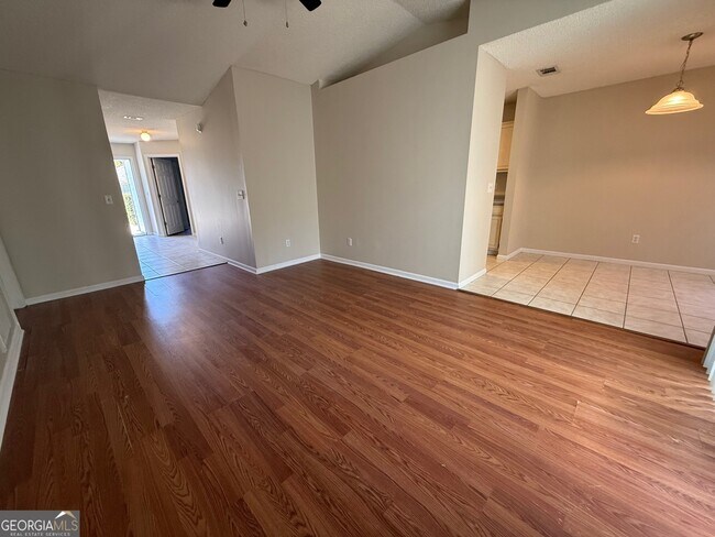 Building Photo - 95 Talbot Ct