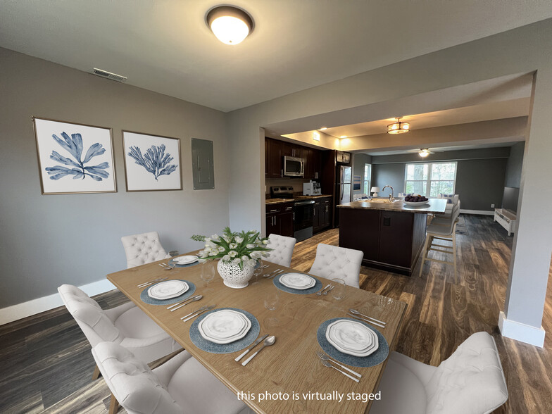 Dining Room - 3981 Mount Moriah Vlg