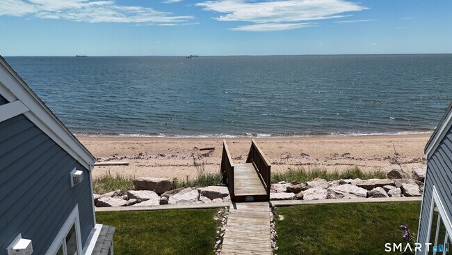 Building Photo - 72 Cosey Beach Ave