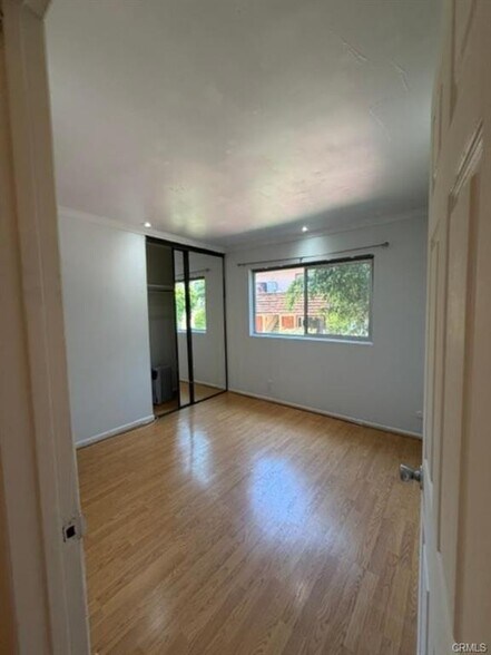 Building Photo - 5403 Newcastle Ave
