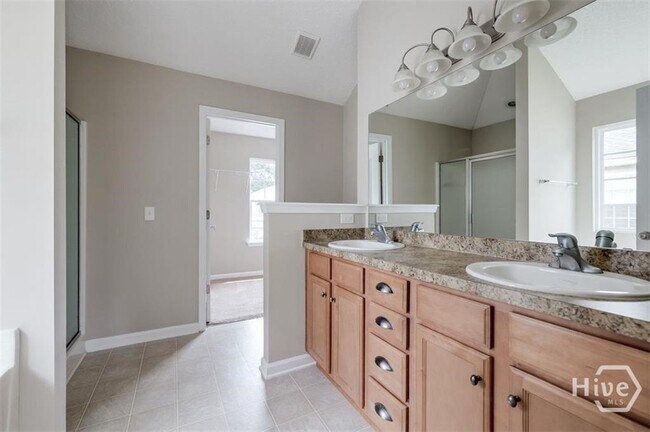 Building Photo - 62 Peregrine Cir