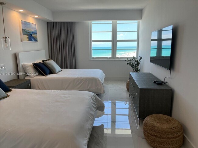 Building Photo - 100 Lincoln Rd