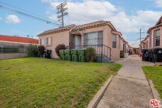 Building Photo - 114 W 110th St