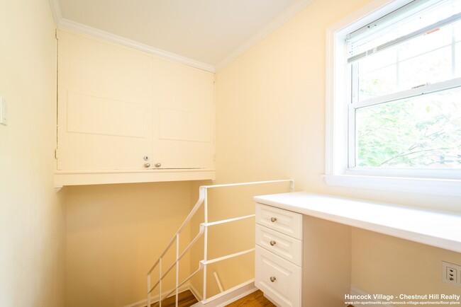 Building Photo - Brookline 2 Bed Available now - No Broker fee