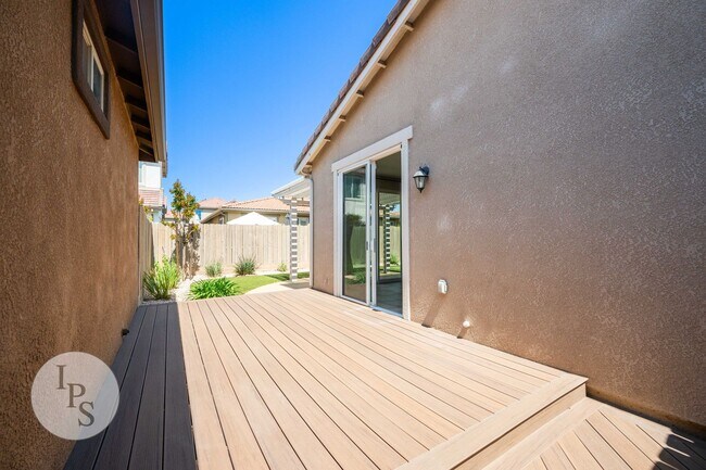 Building Photo - Copper Eastside Home, 2BR/2BA, CUSD, Gated...