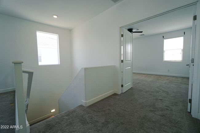 Building Photo - 531 E Bamboo Ln