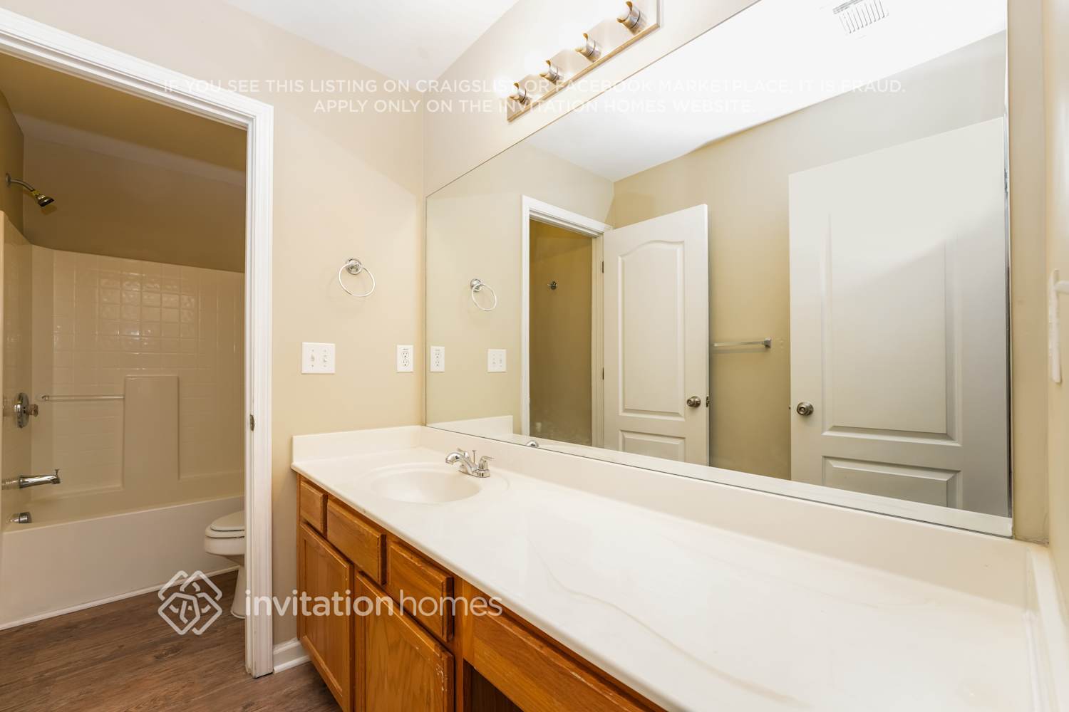 Building Photo - 610 Simonton Crest Dr SE