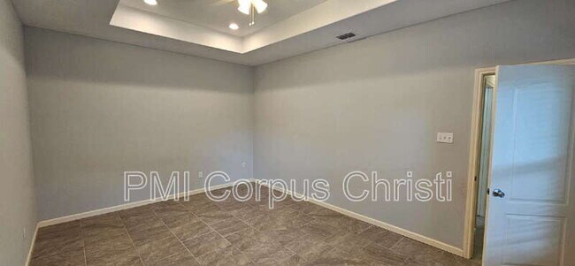 Building Photo - 6402 Williams Dr