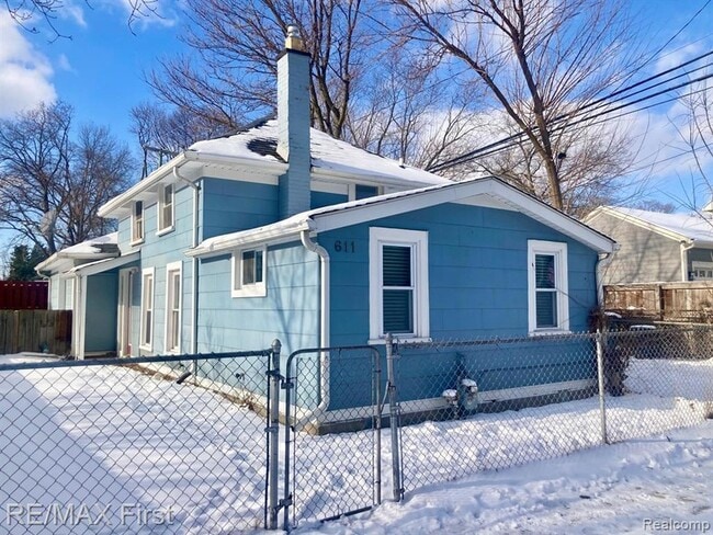 Building Photo - 611 Fairgrove Ave