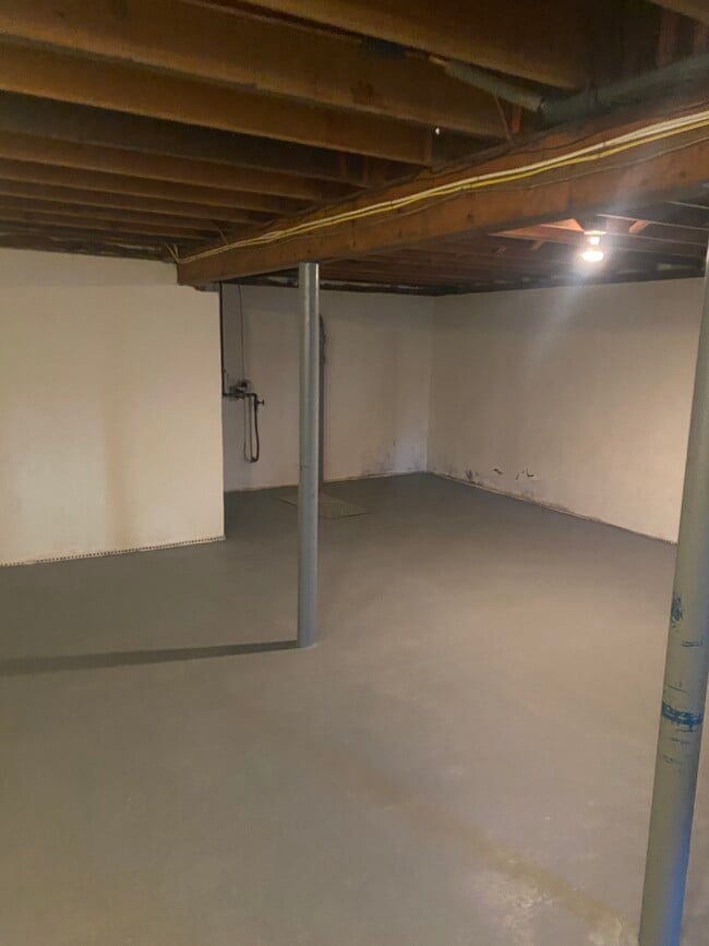 Building Photo - 61 Fulton St