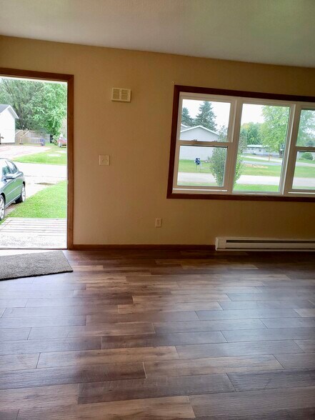Building Photo - 218 Wapiti Ln